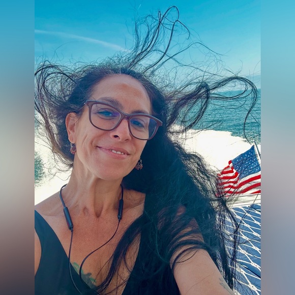 Meet your Posher, Indira - Picture 1 of 6